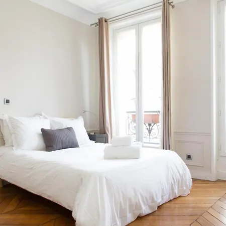 Bnbnook - Chic 2br In Vibrant Le Marais Appartement Parijs